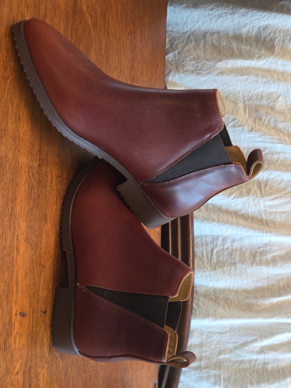 Nisolo Ladies Chelsea Boots - Burgundy Brown